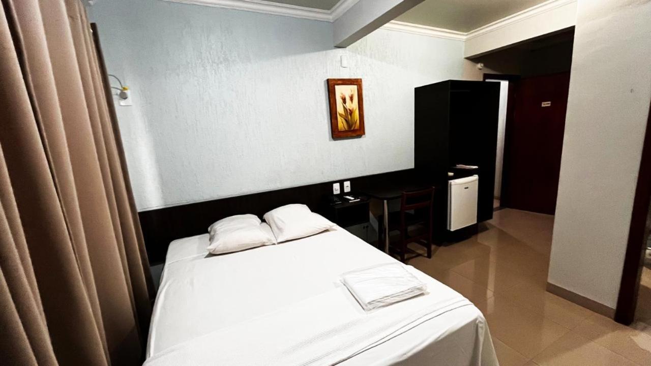 Serras Hotel Rondonópolis エクステリア 写真
