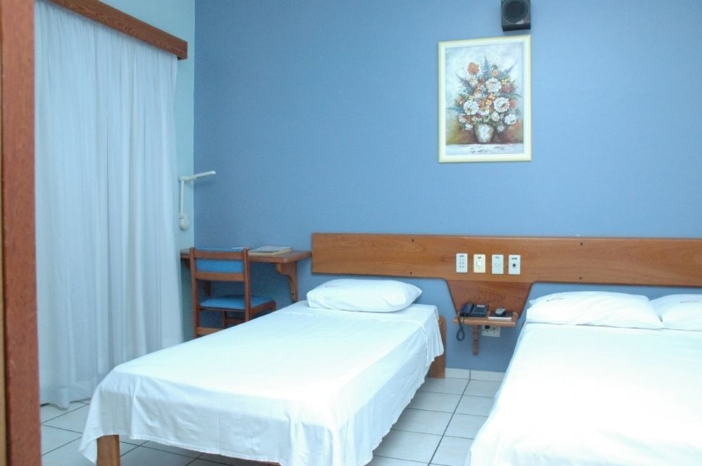 Serras Hotel Rondonópolis エクステリア 写真